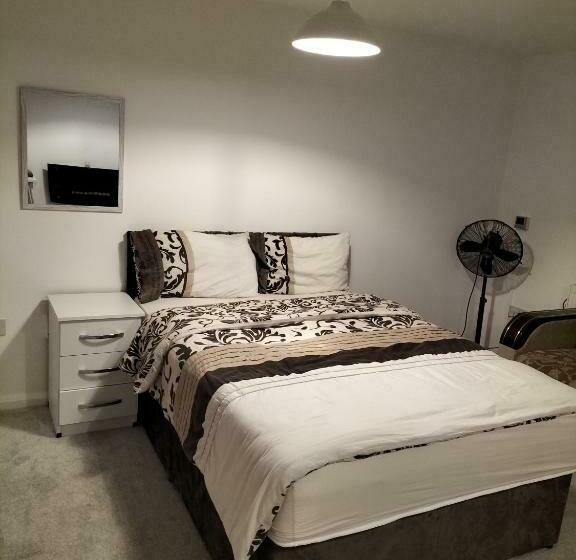 مبيت وإفطار Nhyl Homes