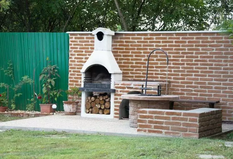 ベッドアンドブレックファースト Penzión Emese