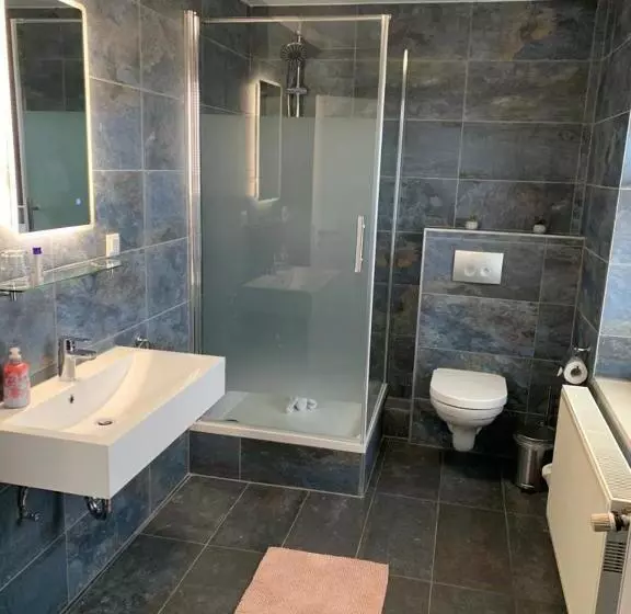 ホテル Gasthaus Afina