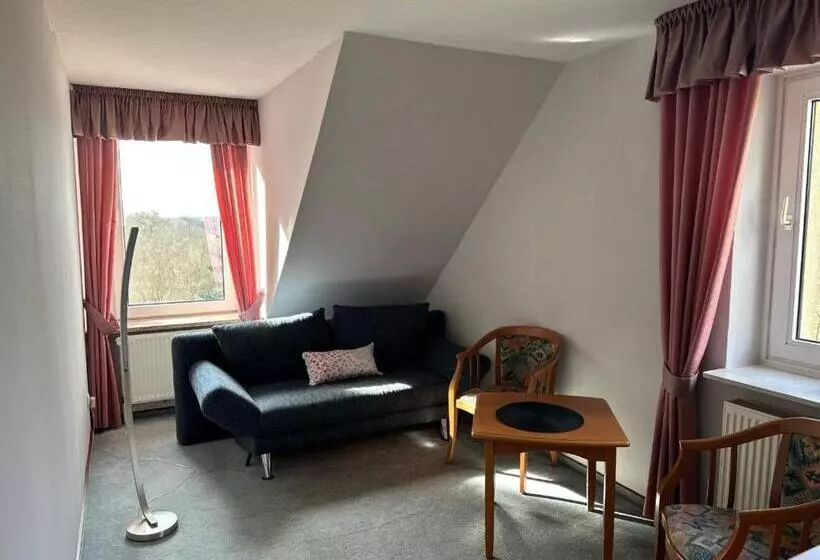 ホテル Gasthaus Afina