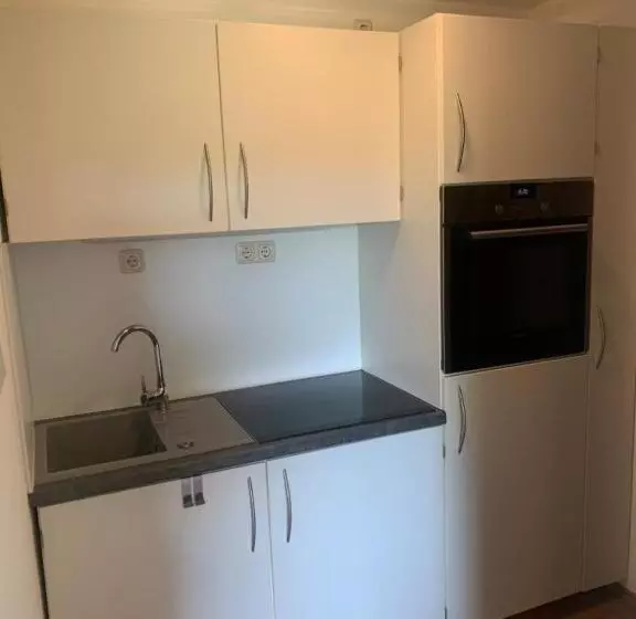 ホテル Gasthaus Afina