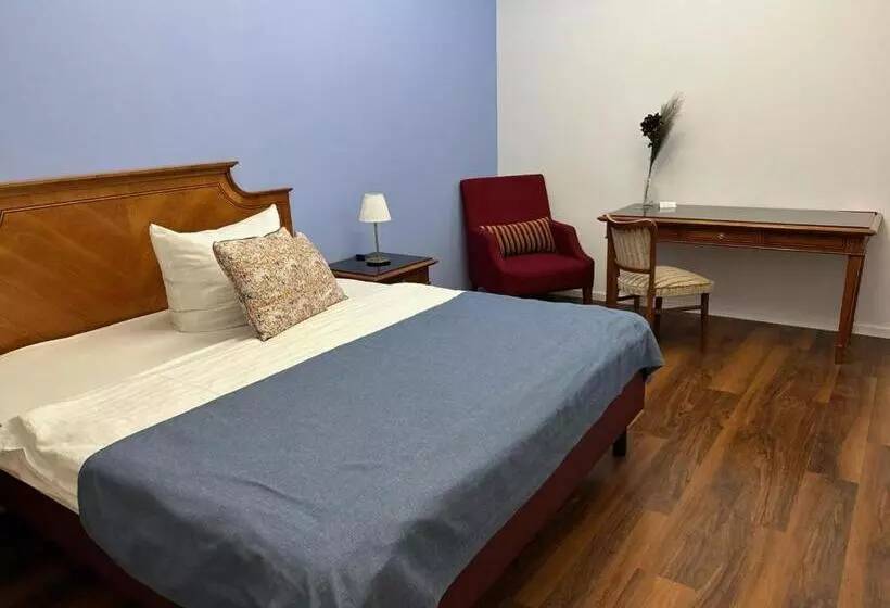 ホテル Gasthaus Afina