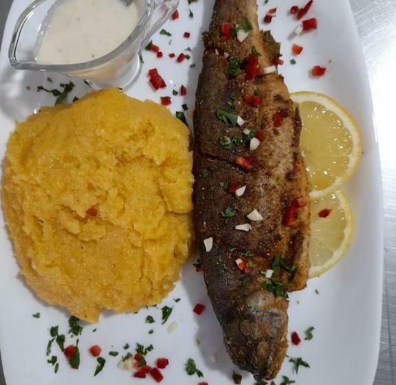 פנסיון Cabana Dor De Acas / Restaurant Dor De Acas