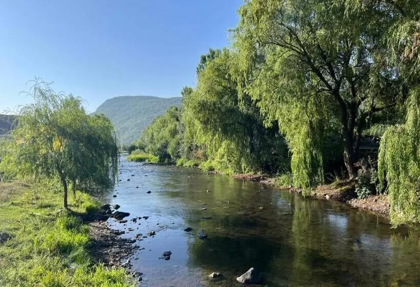 ペンション Manana Guesthouse