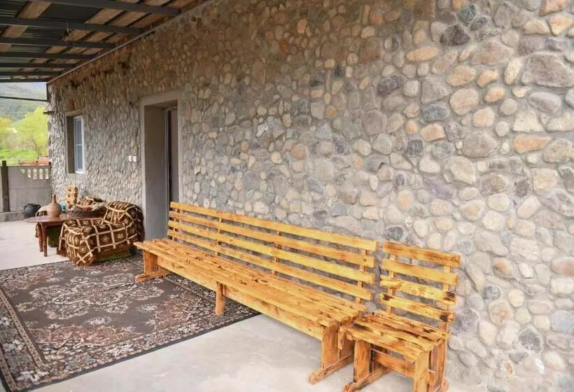 ペンション Manana Guesthouse