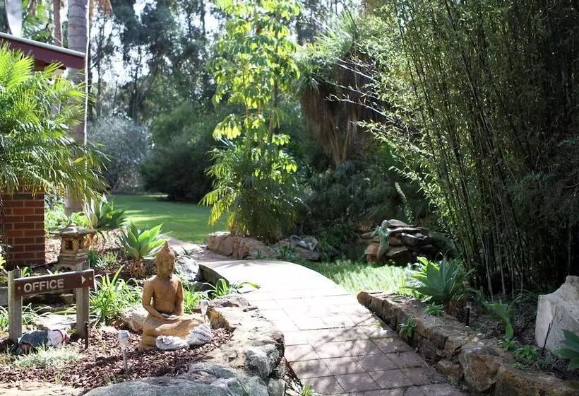 Ellensbrook Cottages