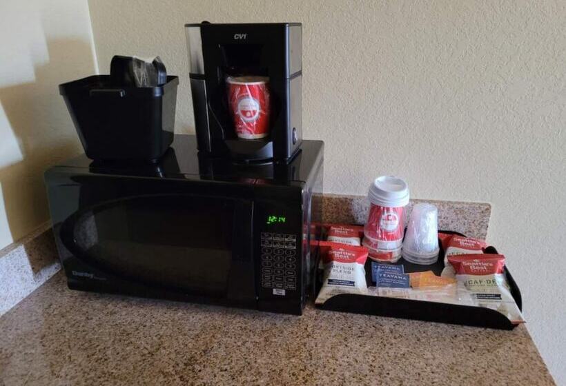 Отель Cobblestone Inn & Suites   Schuyler