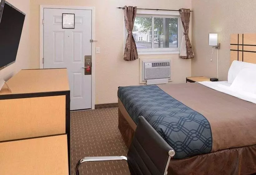 ホテル Econo Lodge Rochester I 90 & I 390