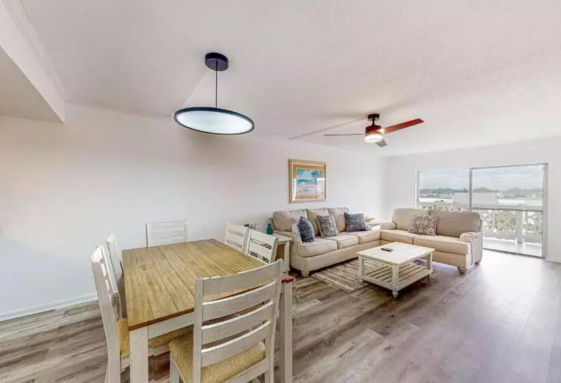 호텔 El Matador 546