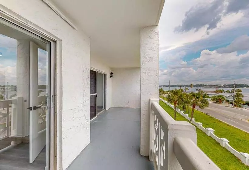 호텔 El Matador 546