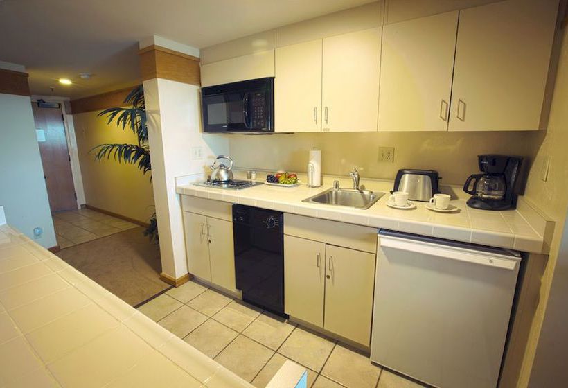 בית מלון כפרי Harbortown Point Resort