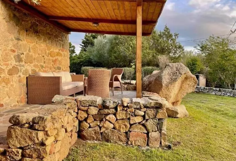 בית מלון כפרי Punta D Acu Country Resort