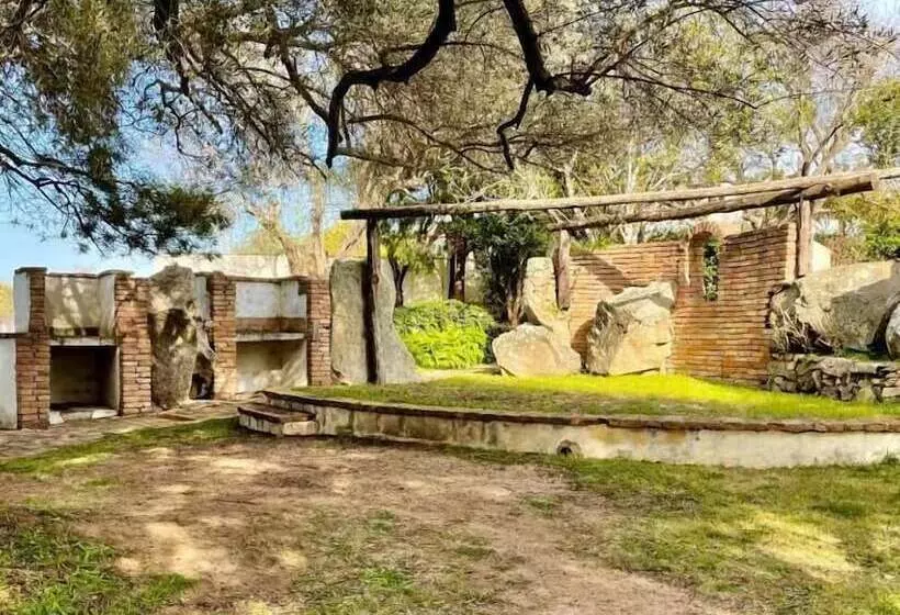 בית מלון כפרי Punta D Acu Country Resort