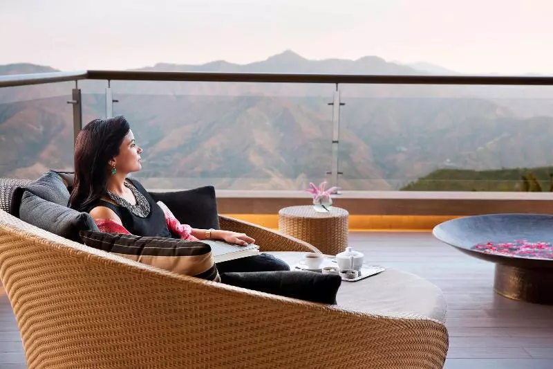ホテル Jw Marriott Mussoorie Walnut Grove Resort & Spa