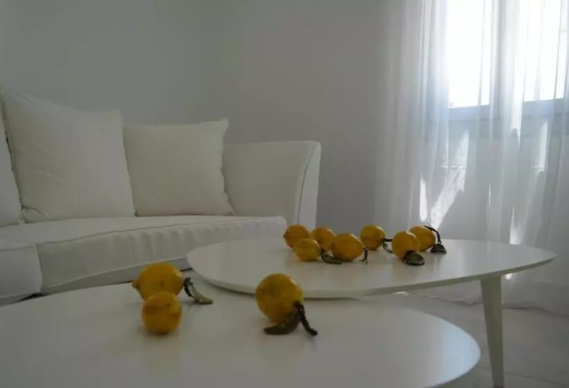 هتل Margie Mykonos