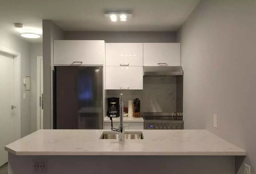 ホテル Marketplace Lodge By Whistler Retreats