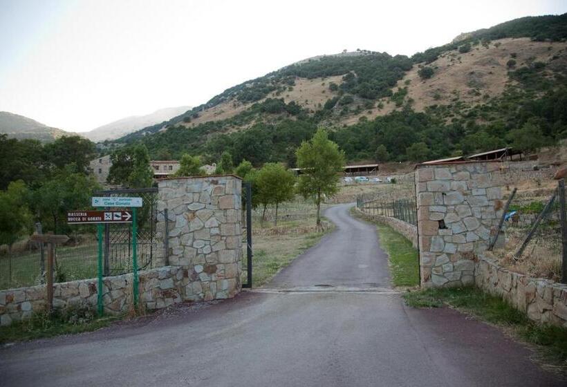 בית מלון כפרי Masseria Rocca Di Gonato