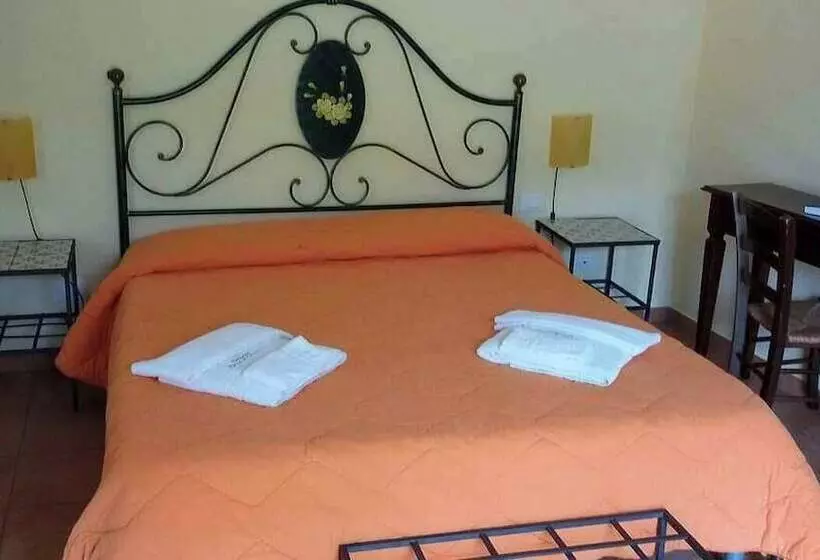 ホテル Masseria Rocca Di Gonato