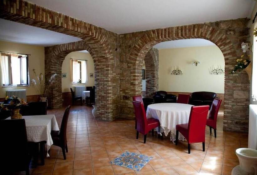 בית מלון כפרי Masseria Rocca Di Gonato