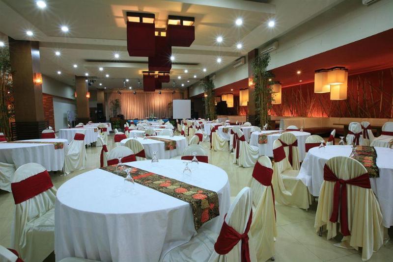 فندق Montana Malang