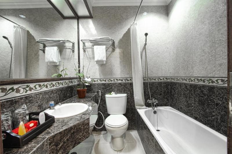 فندق Montana Malang