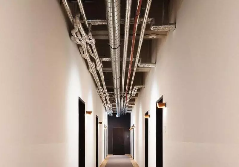 בית מלון כפרי The Flushing Meadows