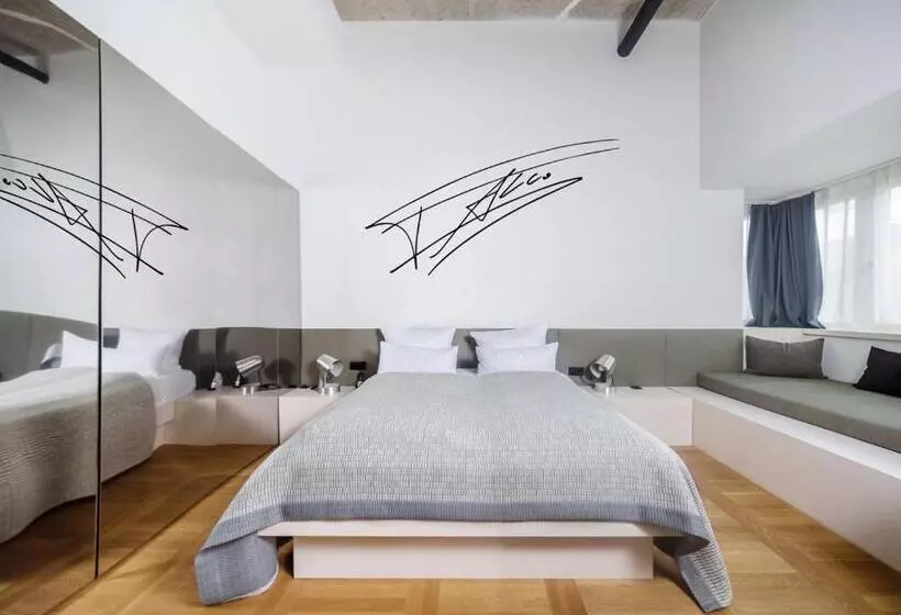 בית מלון כפרי The Flushing Meadows