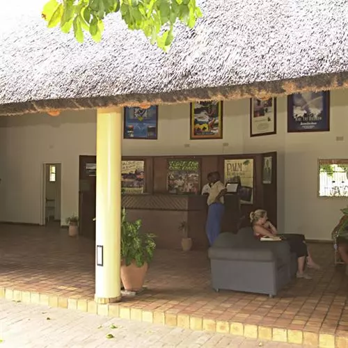 هتل Victoria Falls Restcamp And Lodges