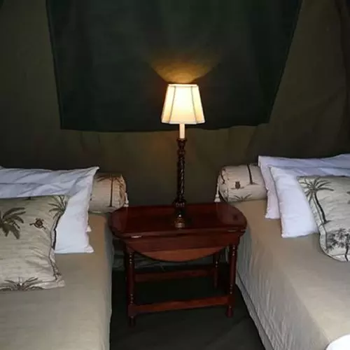 هتل Victoria Falls Restcamp And Lodges