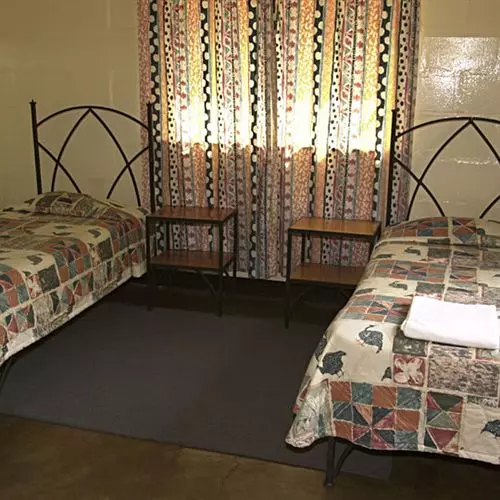 هتل Victoria Falls Restcamp And Lodges