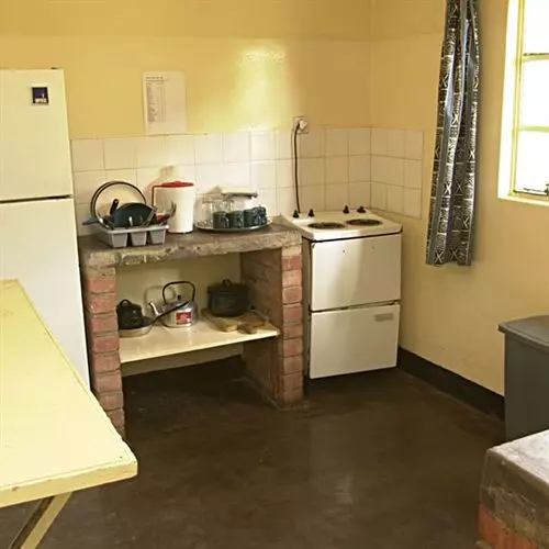 هتل Victoria Falls Restcamp And Lodges