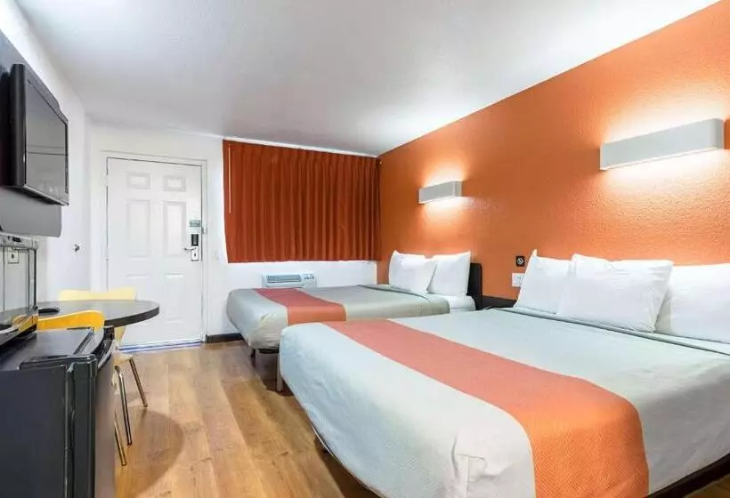 Motel 6 Riverside, Ca  Ucr East