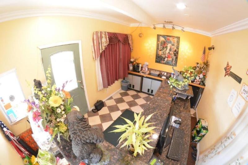 فندق على الطريق The Palace Inn