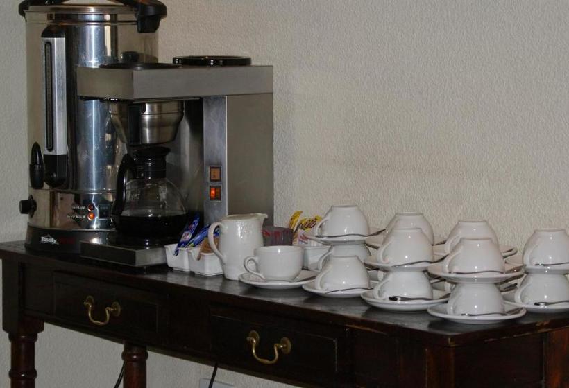 ペンション Elizabeth Lodge