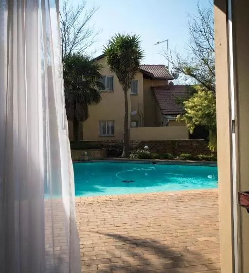 بنسيون Elizabeth Lodge