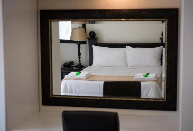 ペンション Elizabeth Lodge