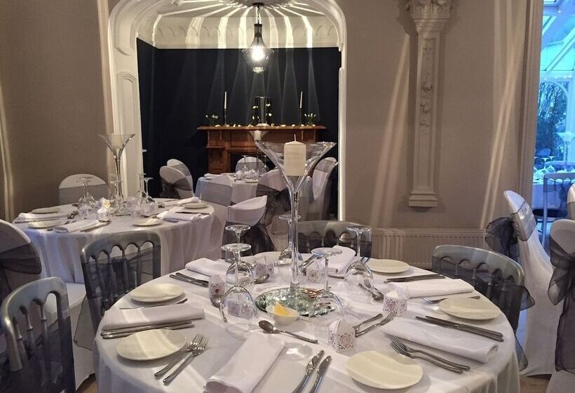 بنسيون Llwyn Country House