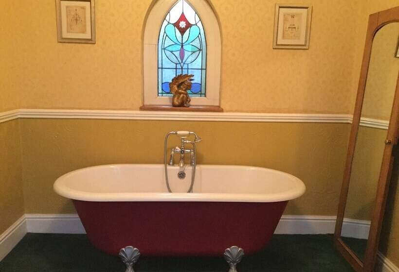 بنسيون Llwyn Country House