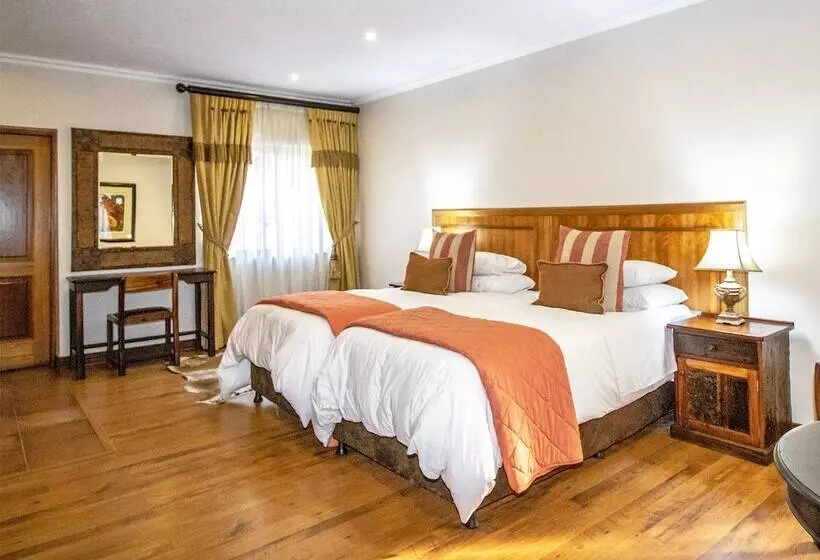 بنسيون Sunward Park Guest House & Conference Centre