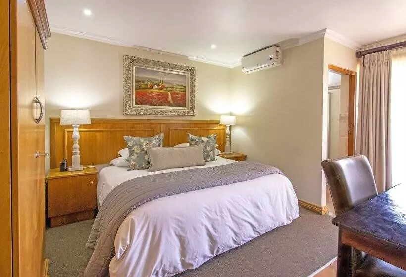 بنسيون Sunward Park Guest House & Conference Centre