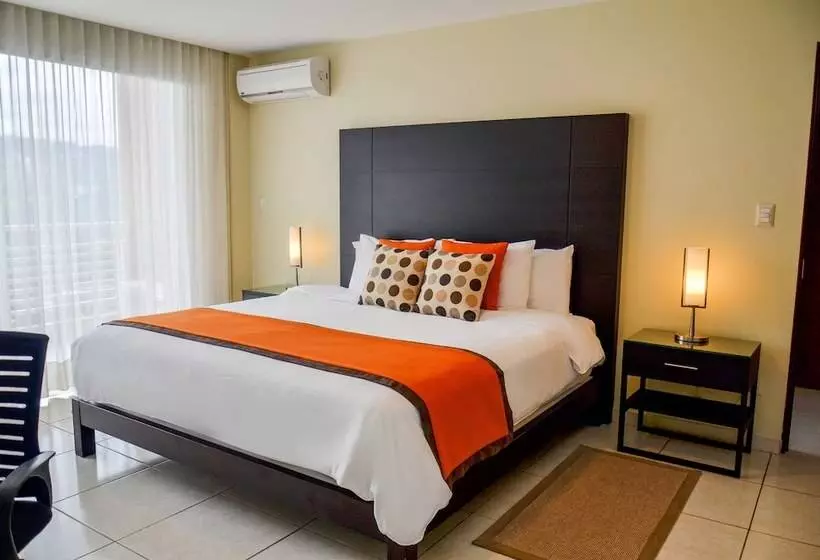 Adriatika Hotel & Residence