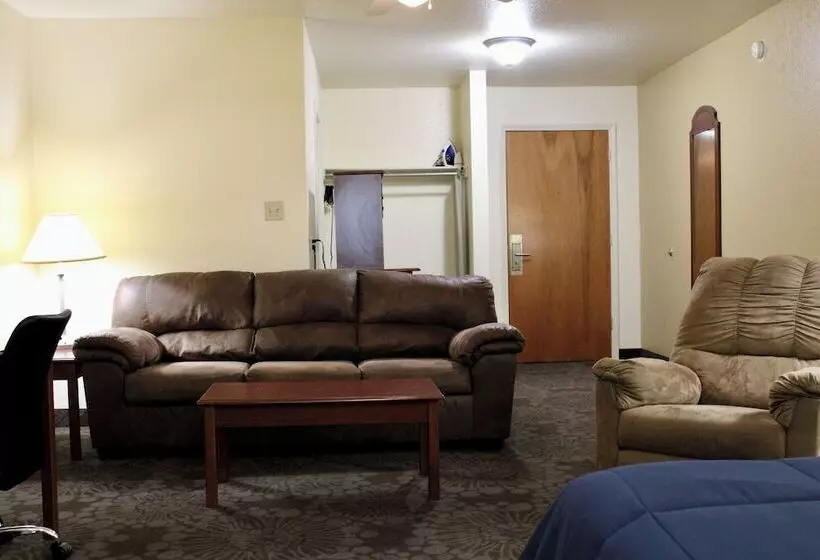 Отель Candlelight Inn & Suites Hwy 69 Near Mcalester