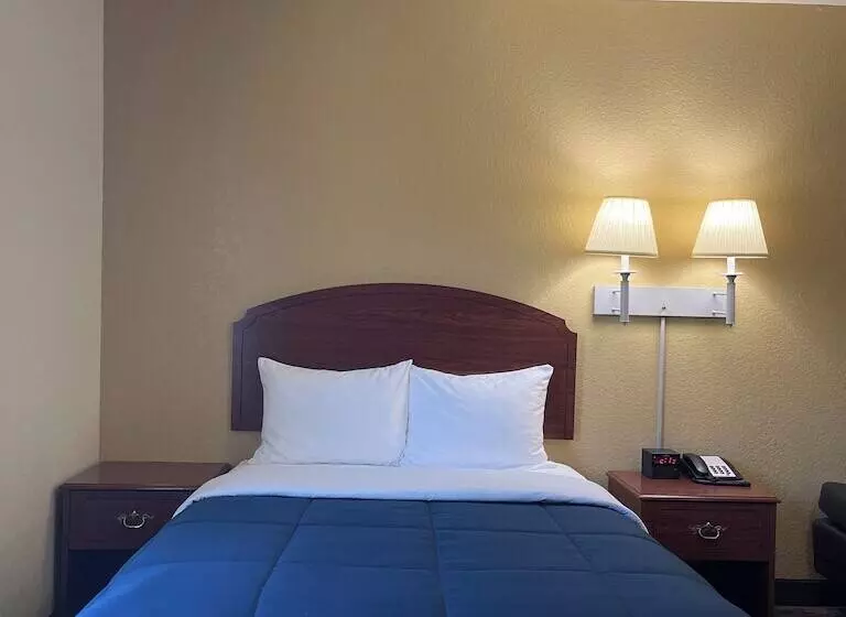 Отель Candlelight Inn & Suites Hwy 69 Near Mcalester