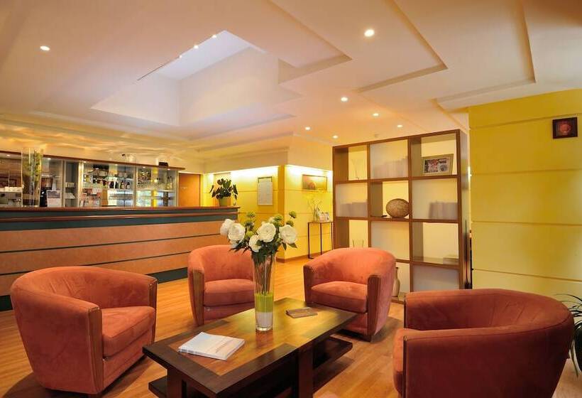 ホテル Contact Hôtel Du Parc Nantes Ouest Orvault