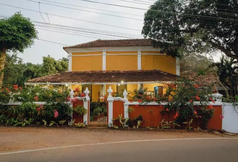 Granpa S Inn Hotel Bougainvillea