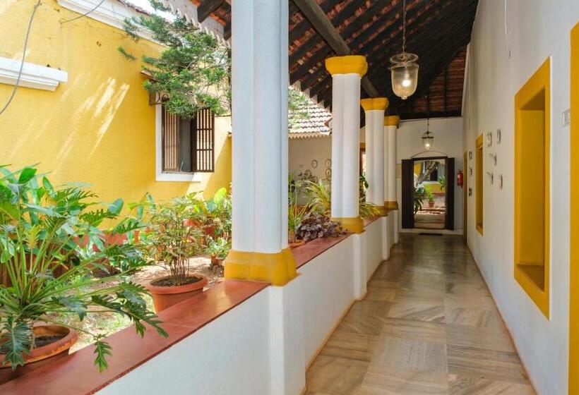 Granpa S Inn Hotel Bougainvillea