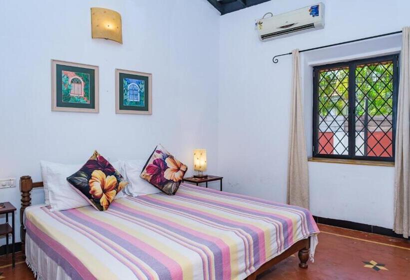 Granpa S Inn Hotel Bougainvillea