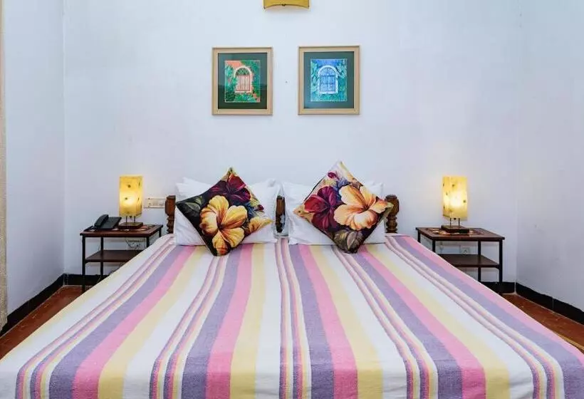 Granpa S Inn Hotel Bougainvillea