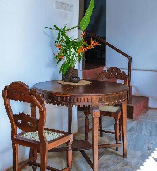 Granpa S Inn Hotel Bougainvillea