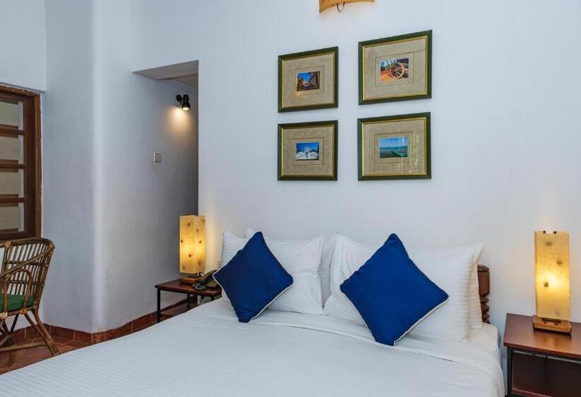 Granpa S Inn Hotel Bougainvillea